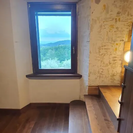 Di Piera Villa